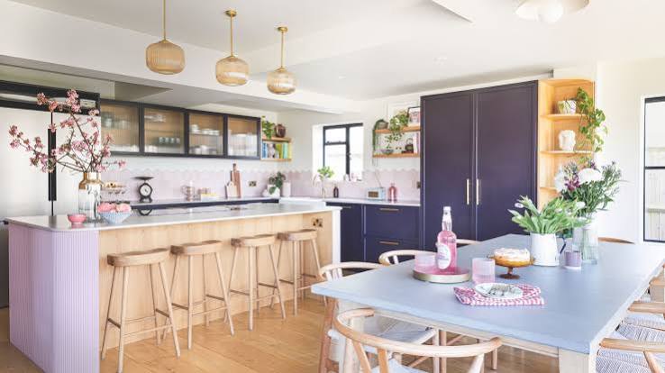 Kitchen &amp; Dining